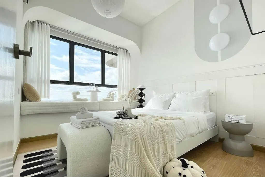 Dooga Ins-Dreamspace L37 Seaview Projector 1-6Pax Johor Bahru Apartment