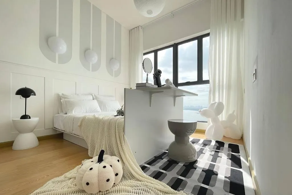Dooga Ins-Dreamspace L37 Seaview Projector 1-6Pax Johor Bahru